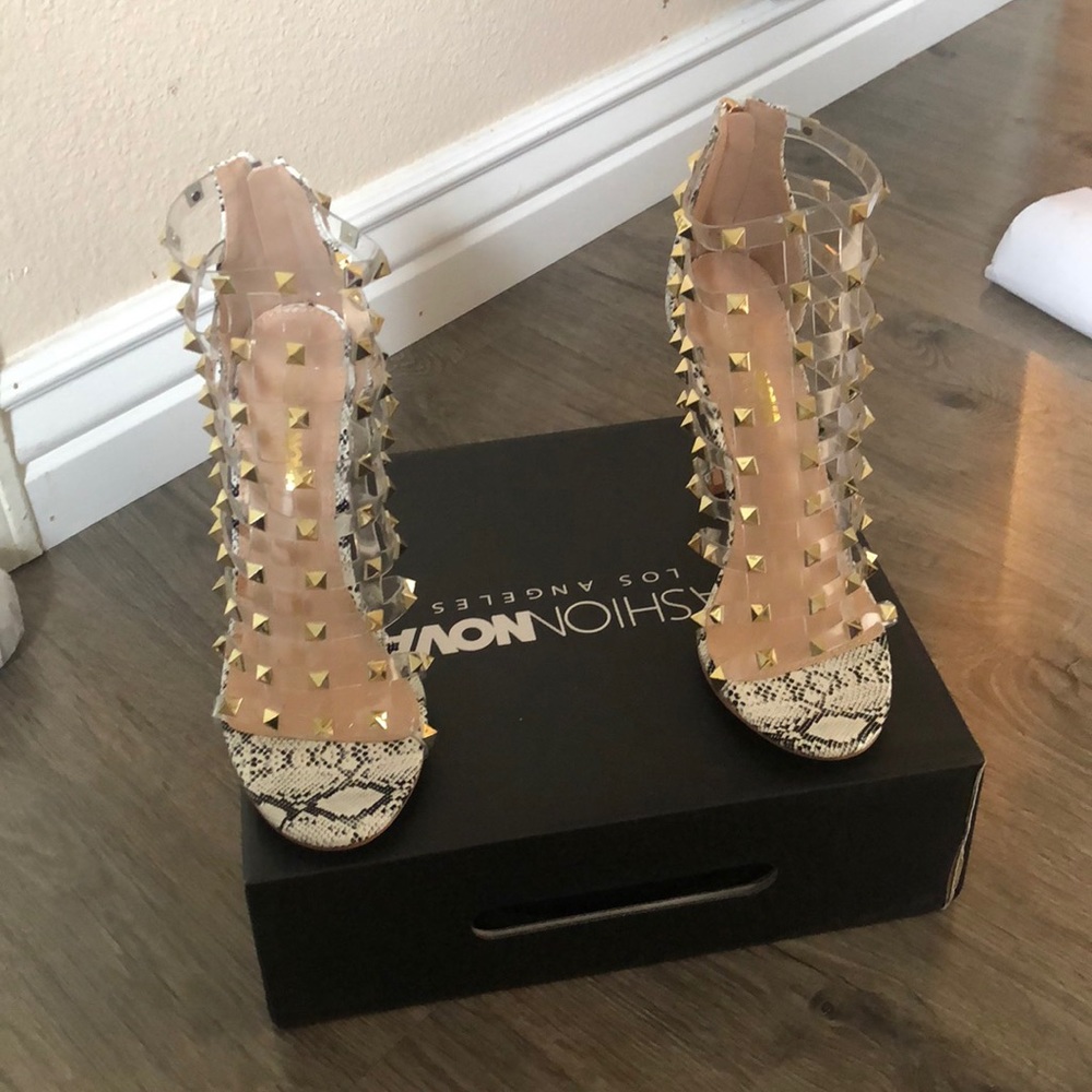 Shoes - Picture 2 of 3
